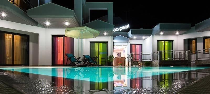 Sea Pearl Luxury Apartments Vrasná Buitenkant foto