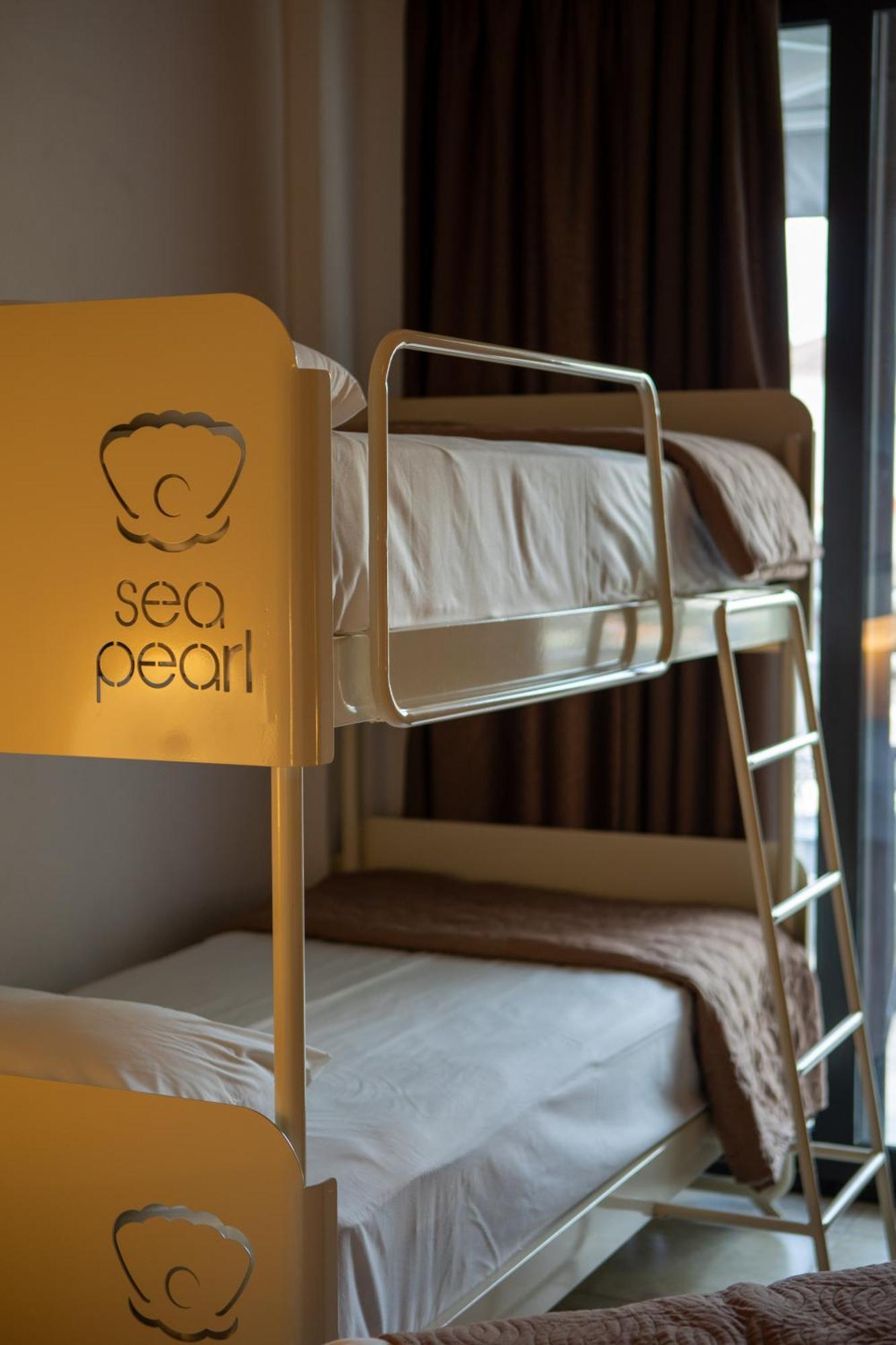 Sea Pearl Luxury Apartments Vrasná Buitenkant foto