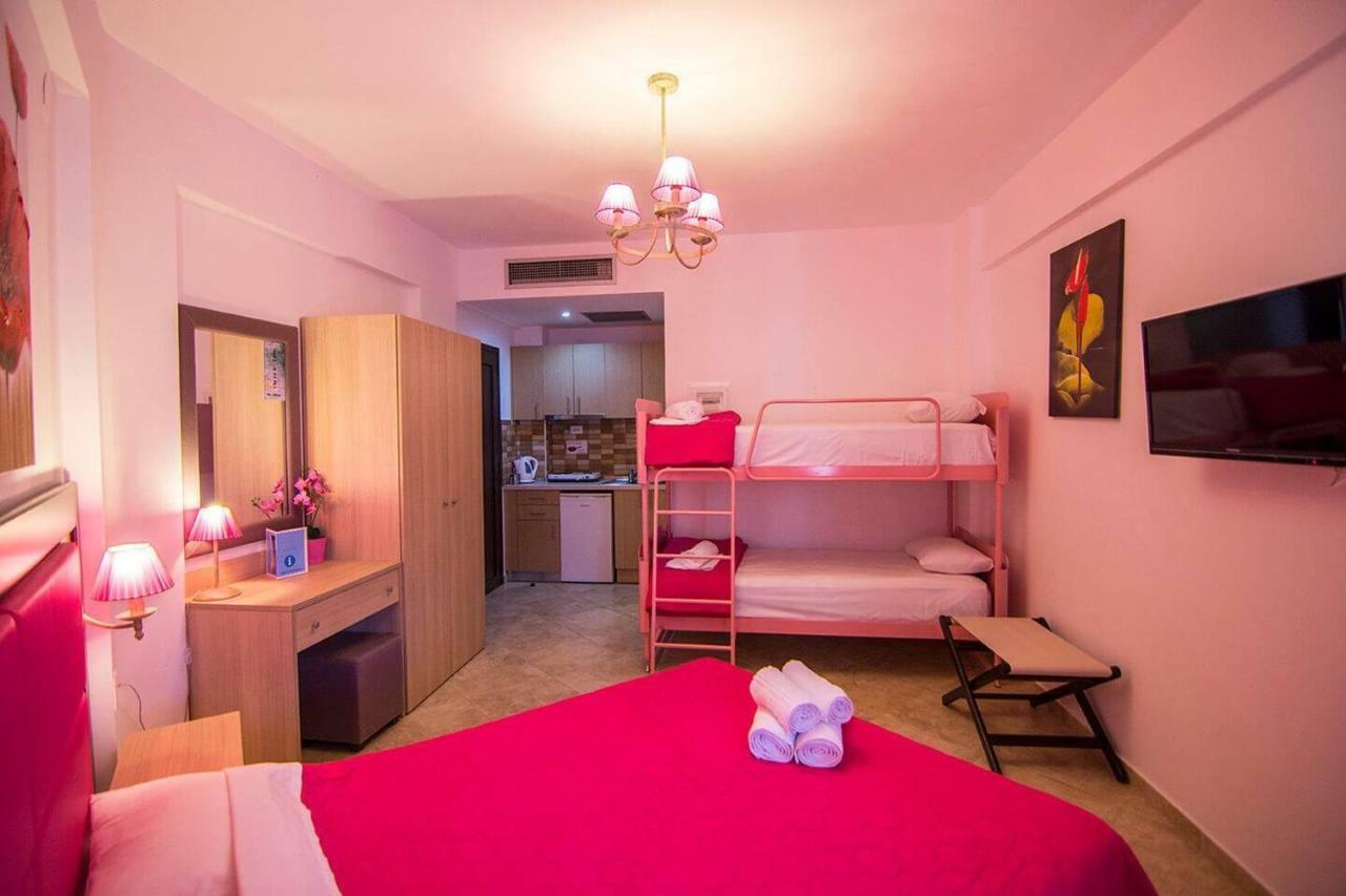 Sea Pearl Luxury Apartments Vrasná Buitenkant foto