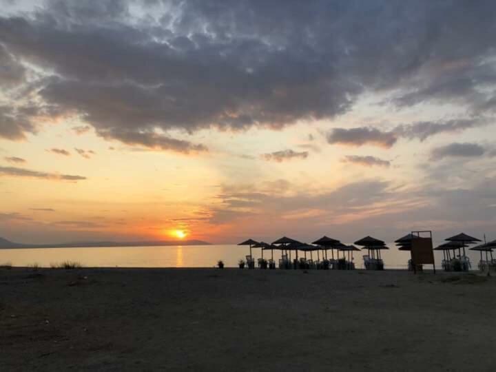 Sea Pearl Luxury Apartments Vrasná Buitenkant foto